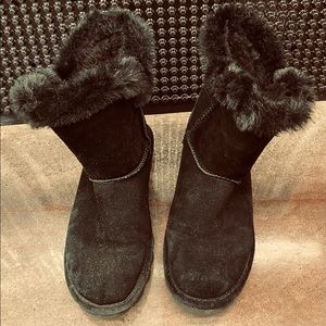 BEARPAW Women’s Helaina Boots sz9